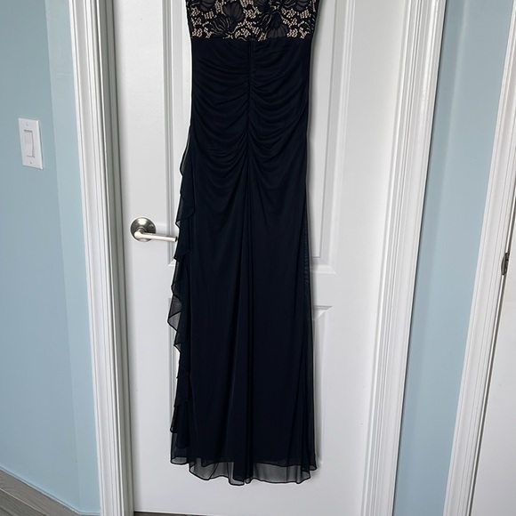 Size 6 formal gown from Betsy Adam (Macys) - Picture 6 of 7